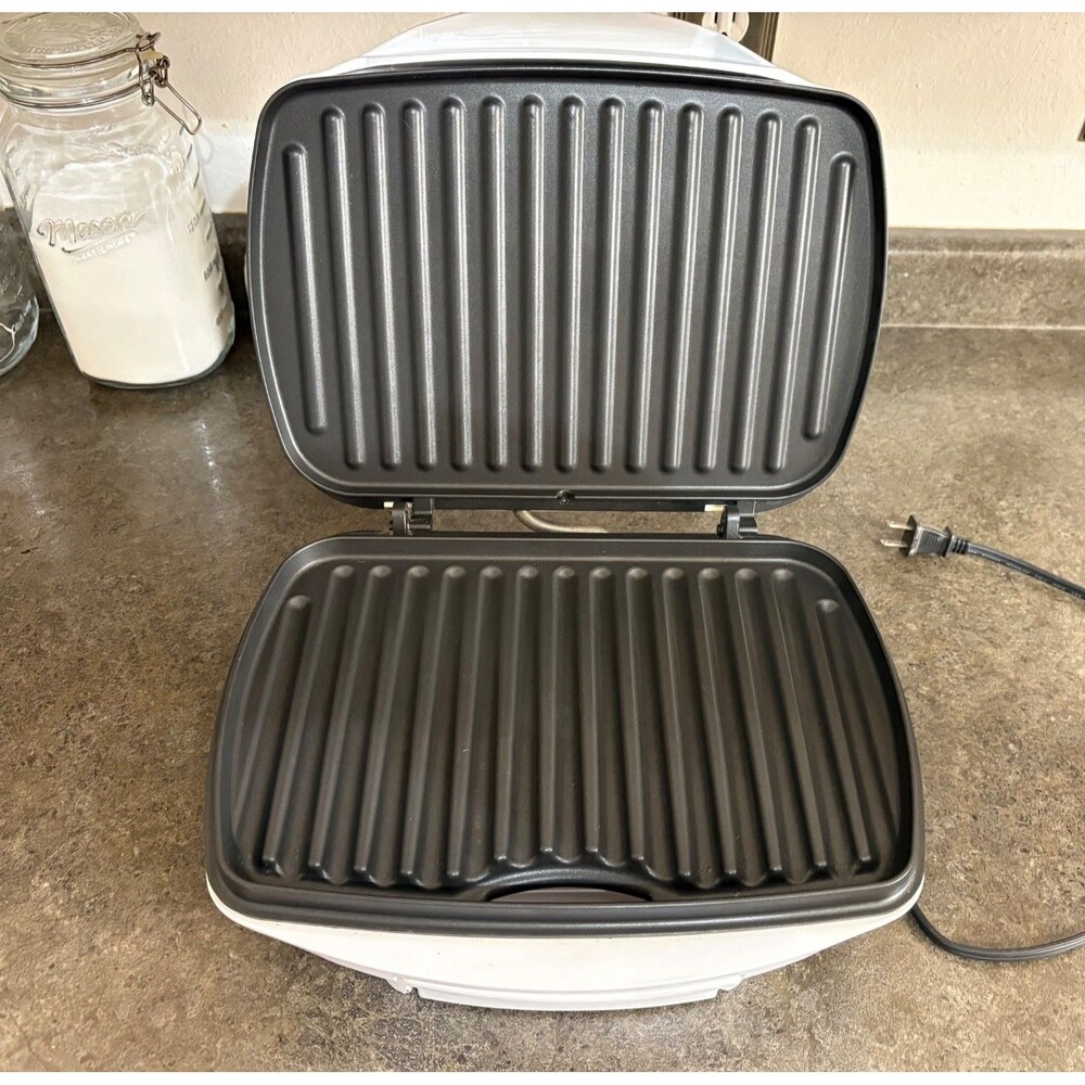 Sunbeam WM2686 Indoor Contact Grill Nonstick w Drip Pan Works . - Picture 2 of 7